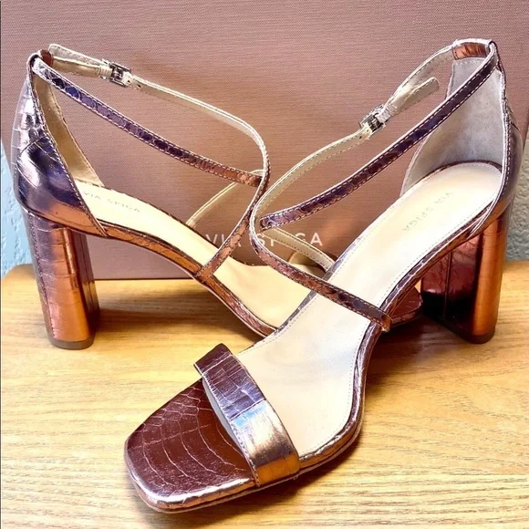 NIB-Via Spiga Metallic Strappy Leather Sandal - Picture 7 of 14